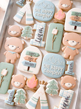 Load image into Gallery viewer, Liam Plaque Cutter