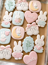 Load image into Gallery viewer, Bunny Hanbok cutter