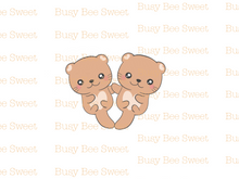 Load image into Gallery viewer, Otter Couple Cutter