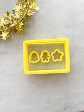 Load image into Gallery viewer, Elf-sized Baking tray and cutters