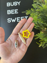 Load image into Gallery viewer, Elf Cookies Prop Set- MAILOUT