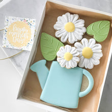 Load image into Gallery viewer, Floral Water Can Set Cutter