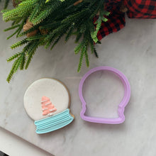 Load image into Gallery viewer, Snow globe cutter